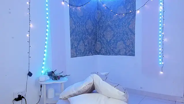 Eva Lee  online show from April 2026 10:03:02 AM