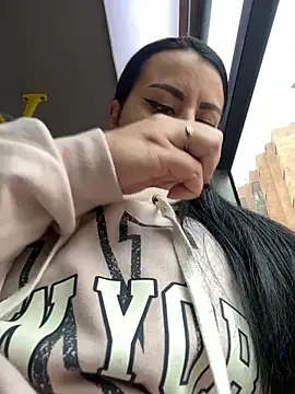 Abril Luv online show from February 2025 12:15:02 PM