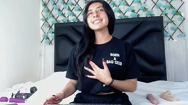 Snapshot of EmmaWilliamss chatting on December 2025 03:28:02 PM EmmaWilliamss online show from December 2025 03:28:02 PM