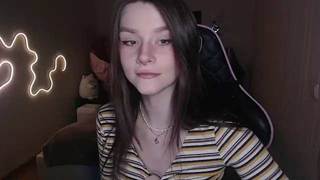 jeann elsaa online show from December 2024 10:58:02 PM