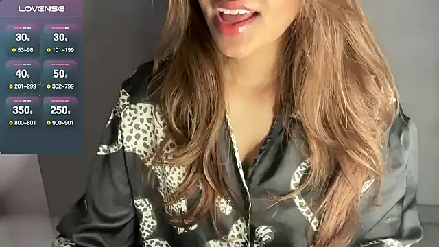 Snapshot of Queen_Sakhi chatting on February 2025 04:31:01 PM Queen Sakhi online show from February 2025 04:31:01 PM