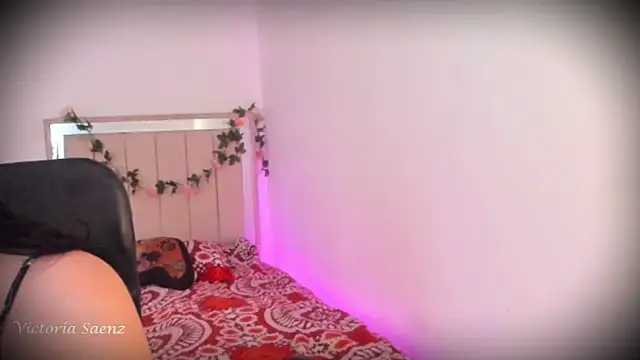 victoriaasaenz  online show from February 2026 12:58:01 AM