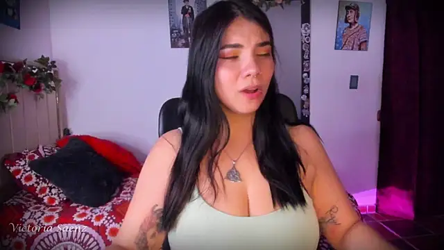 Snapshot of victoriaasaenz_ chatting on May 2026 12:52:01 AM victoriaasaenz online show from May 2026 12:52:01 AM