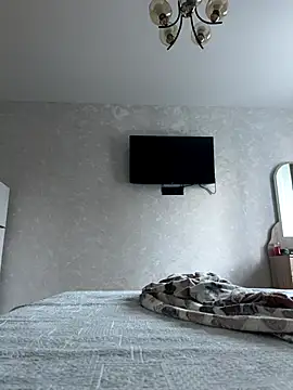 mihaixxx1 online show from November 2025 01:43:01 PM