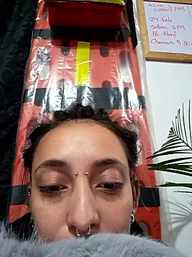 Snapshot of ORIANNA_BODMOD chatting on January 2026 10:45:01 PM ORIANNA BODMOD online show from January 2026 10:45:01 PM