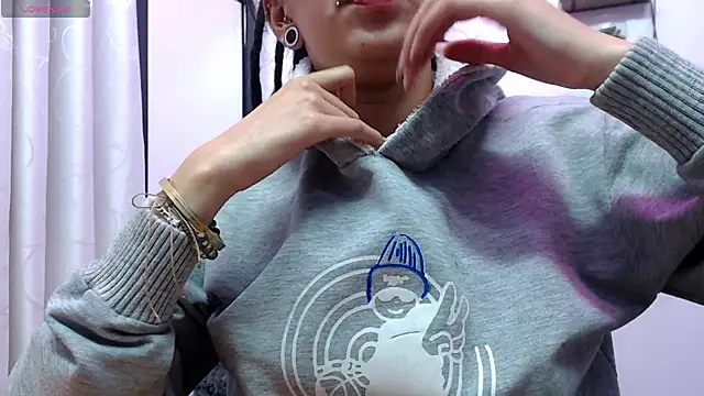 Snapshot of ORIANNA_BODMOD chatting on February 2026 01:43:02 AM ORIANNA BODMOD online show from February 2026 01:43:02 AM