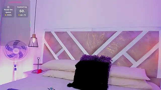 ZiaCalifa online show from April 2026 11:21:02 AM