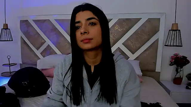 Snapshot of ZiaCalifa chatting on June 2026 11:46:02 AM ZiaCalifa online show from June 2026 11:46:02 AM