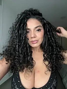 Mariecurl online show from July 2026 01:45:02 AM