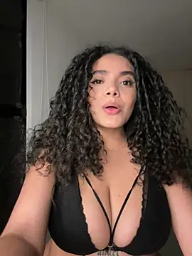 Mariecurl online show from July 2026 03:20:02 AM