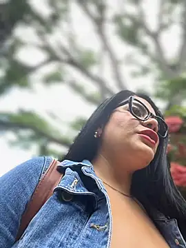 Snapshot of Insane_Issa chatting on March 2025 05:52:01 PM Insane Issa online show from March 2025 05:52:01 PM