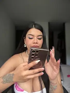 Snapshot of Insane_Issa chatting on November 2025 08:29:01 PM Insane Issa online show from November 2025 08:29:01 PM