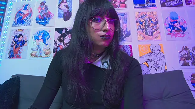 snowblack  online show from February 2025 05:29:02 AM