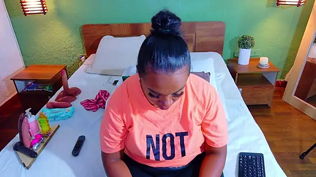 dannaahbrown online show from March 2026 02:27:01 PM