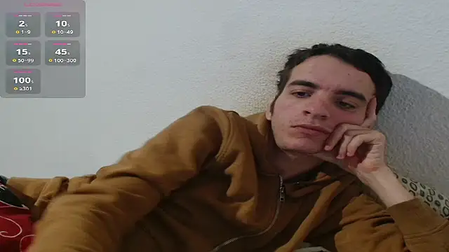 Snapshot of Tombgy07 chatting on October 2025 07:14:01 PM Tombgy07 online show from October 2025 07:14:01 PM