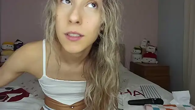 Chiara 2002 online show from July 2026 08:11:01 PM