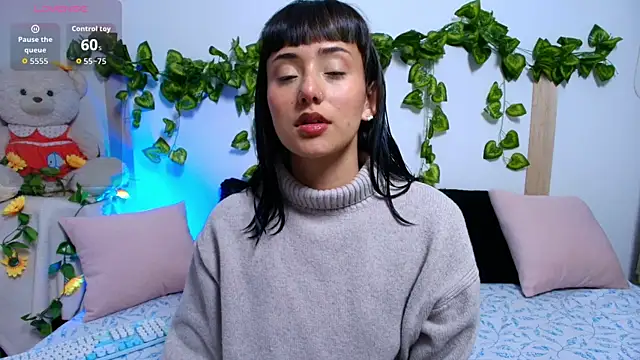 tati cardenas online show from November 2025 06:16:02 AM