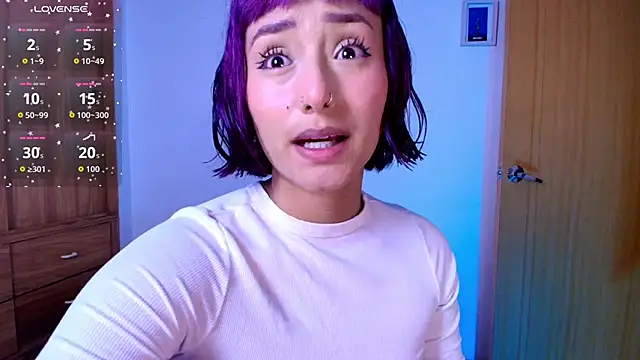 Snapshot of tati_cardenas chatting on May 2026 11:24:01 PM tati cardenas online show from May 2026 11:24:01 PM