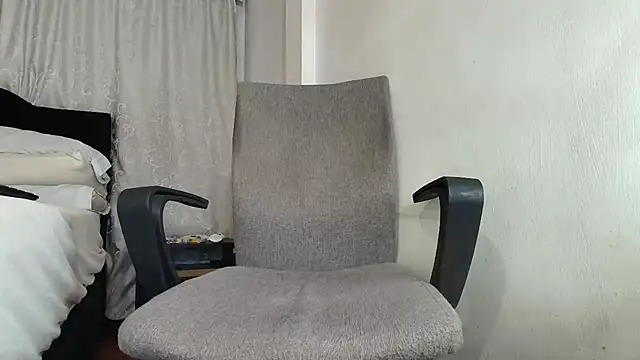 sam her online show from March 2025 01:54:01 AM