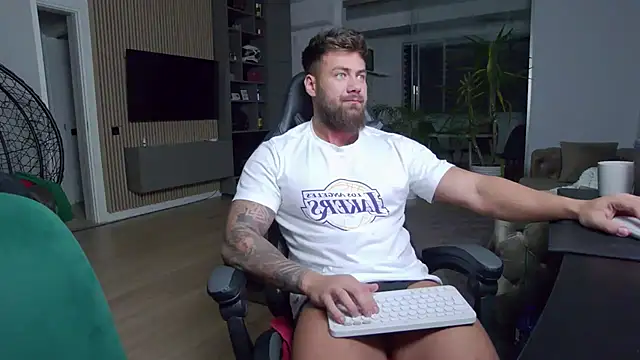 UbbeViking online show from February 2025 10:09:02 PM