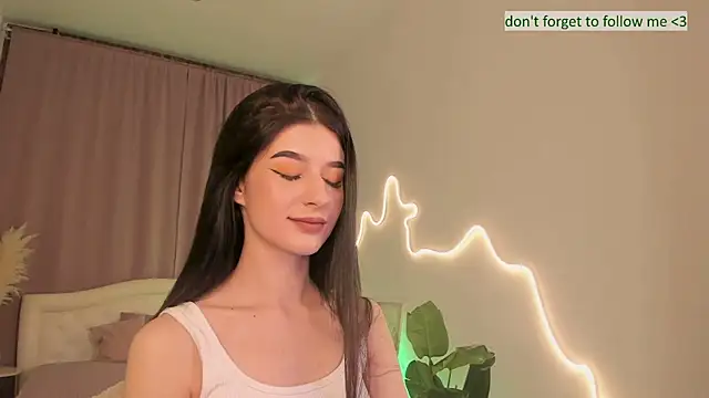 LauraCoy online show from February 2026 08:48:02 PM