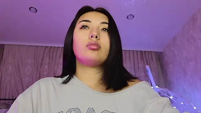 lily  foster online show from February 2026 02:52:02 AM