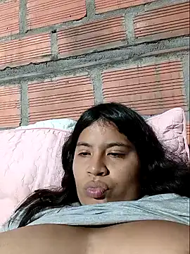 moncerrat luna online show from January 2025 10:31:01 PM