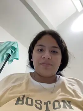 moncerrat luna online show from February 2025 11:11:02 PM