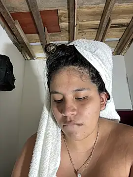 Snapshot of moncerrat_luna chatting on February 2026 08:51:01 PM moncerrat luna online show from February 2026 08:51:01 PM