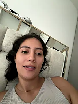 Sophie  Foxxx online show from December 2025 03:29:02 PM