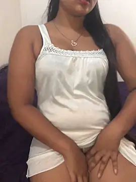 Snapshot of Rose_Olivia chatting on December 2024 03:00:01 PM Rose Olivia online show from December 2024 03:00:01 PM