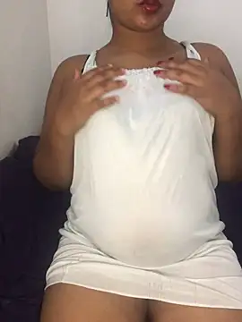 Snapshot of Rose_Olivia chatting on February 2025 05:22:01 PM Rose Olivia online show from February 2025 05:22:01 PM