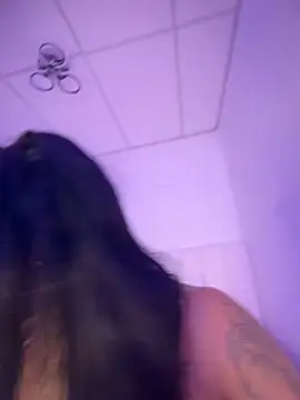 Charly  online show from February 2026 05:14:01 PM