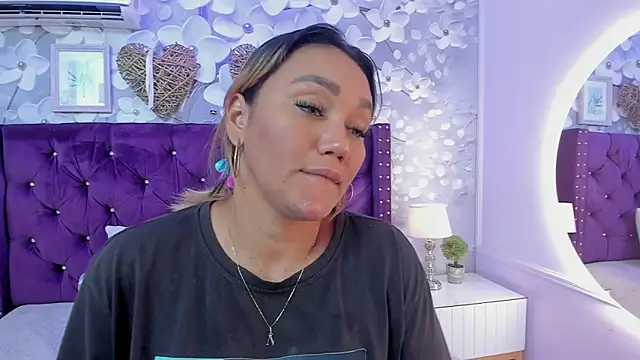 dalila salazar online show from June 2026 03:00:01 AM
