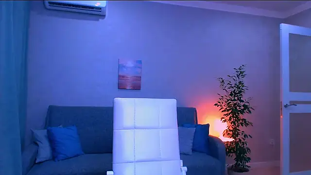 Snapshot of LesleySweet chatting on July 2026 05:50:02 PM LesleySweet online show from July 2026 05:50:02 PM