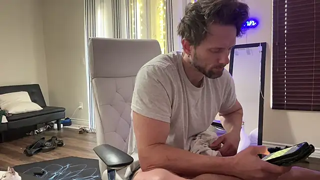 alexmannd online show from October 2025 04:02:01 PM