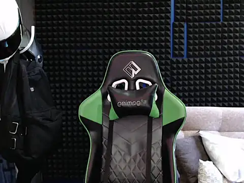 Curly Angel24 online show from October 2025 10:32:02 PM