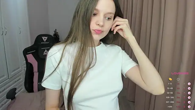 Snapshot of lil_cassie chatting on January 2025 03:07:01 PM lil cassie online show from January 2025 03:07:01 PM