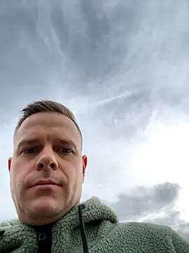 Snapshot of Danii0790 chatting on November 2025 09:44:02 AM Danii0790 online show from November 2025 09:44:02 AM