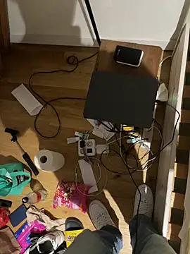 la chiennete online show from October 2025 08:31:01 PM