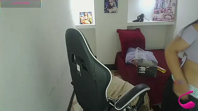 Charis 21 online show from January 2026 07:11:01 PM