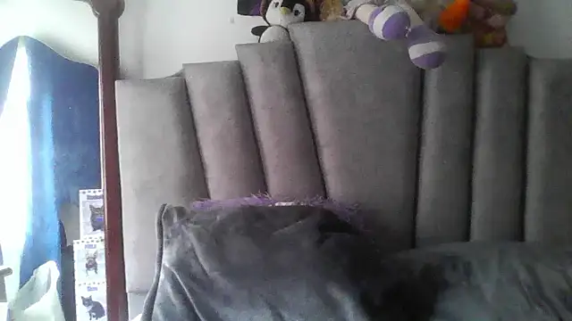 Charis 21 online show from March 2026 08:58:02 PM