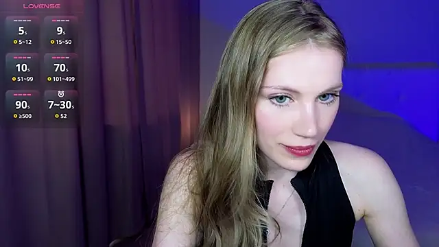 Snapshot of Lilianna_Just chatting on June 2026 11:00:01 AM Lilianna Just online show from June 2026 11:00:01 AM