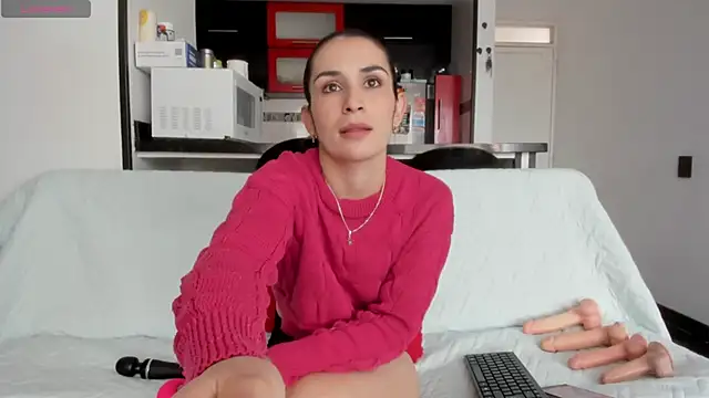 Snapshot of Layla_Sia chatting on June 2026 03:44:01 PM Layla Sia online show from June 2026 03:44:01 PM
