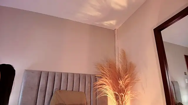 NoraDasilva online show from November 2025 11:16:02 PM