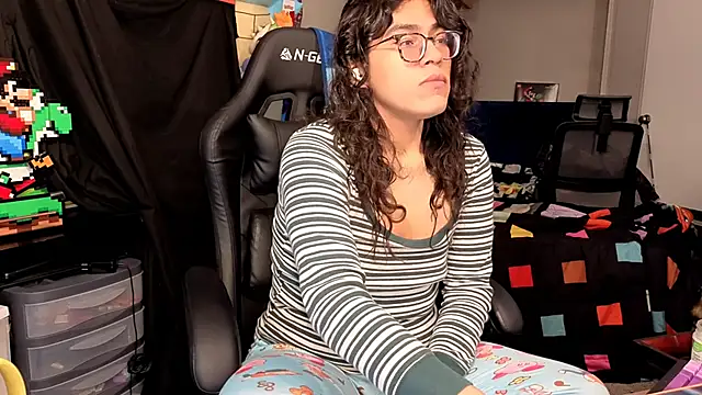 ShinyCherub online show from November 2025 03:19:02 PM