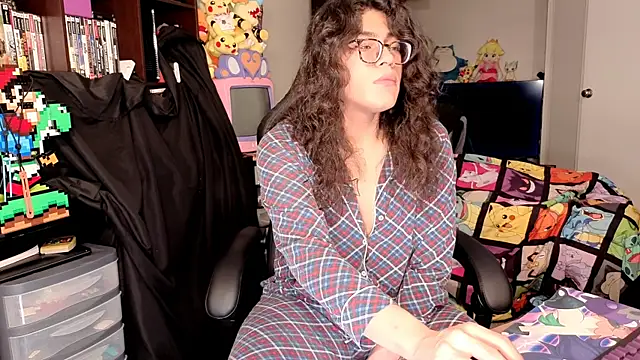 Snapshot of ShinyCherub chatting on February 2026 02:21:01 PM ShinyCherub online show from February 2026 02:21:01 PM