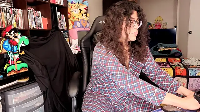 Snapshot of ShinyCherub chatting on March 2026 05:46:01 AM ShinyCherub online show from March 2026 05:46:01 AM