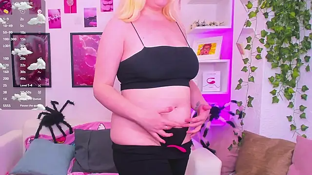 art lovee online show from November 2025 01:17:02 AM