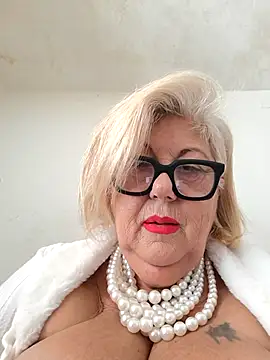 Merilulla online show from October 2025 12:38:02 PM